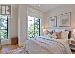 215 Ava Road, Toronto, ON M6C1W9 Photo 31