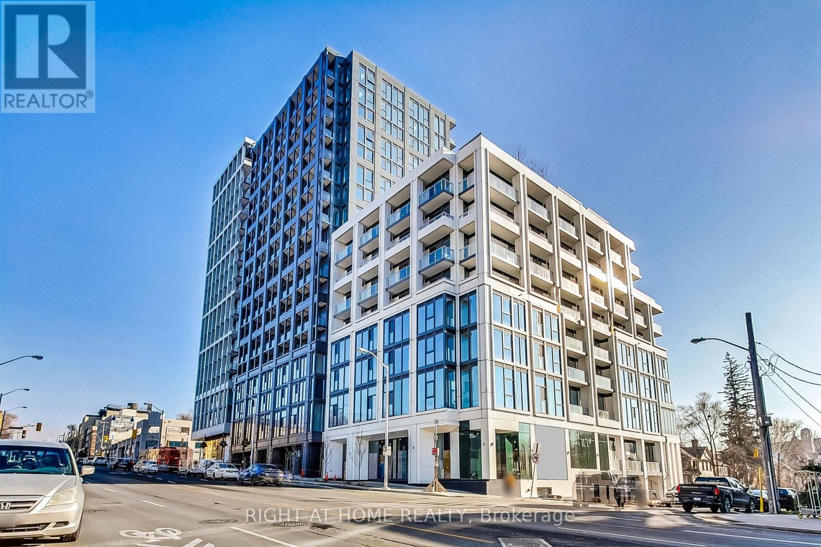 519 - 2020 BATHURST STREET