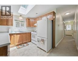 Kitchen - 4 Spruce Avenue, Puslinch, ON N1H6H9 Photo 6