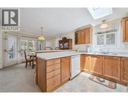 4 Spruce Avenue, Puslinch, ON N1H6H9 Photo 8