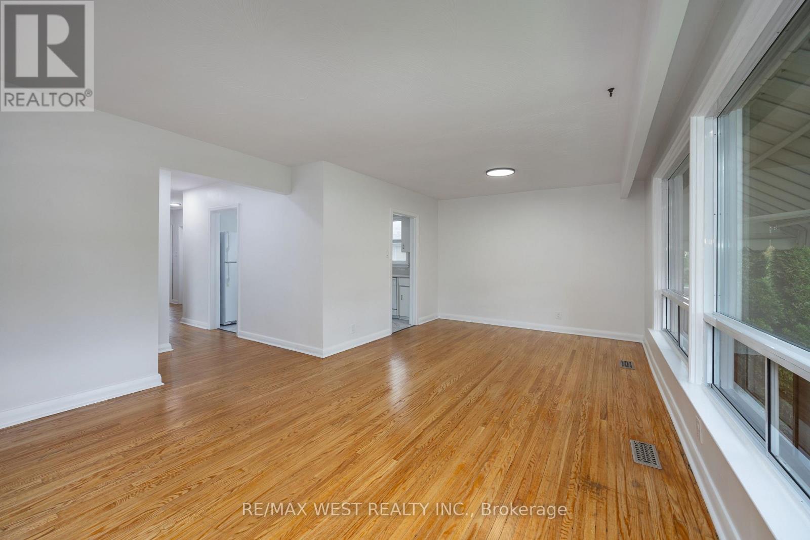 1331 SHARBOT STREET - 5