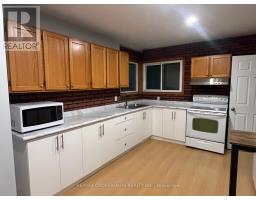 Kitchen - 220 Mcnaughton Avenue, Oshawa, ON L1H3B6 Photo 11