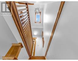 98 Gates Avenue, Toronto, ON M4C1T3 Photo 18
