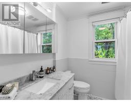 98 Gates Avenue, Toronto, ON M4C1T3 Photo 25