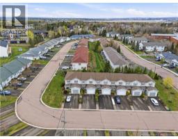 98 Firmin Crescent, photo 2