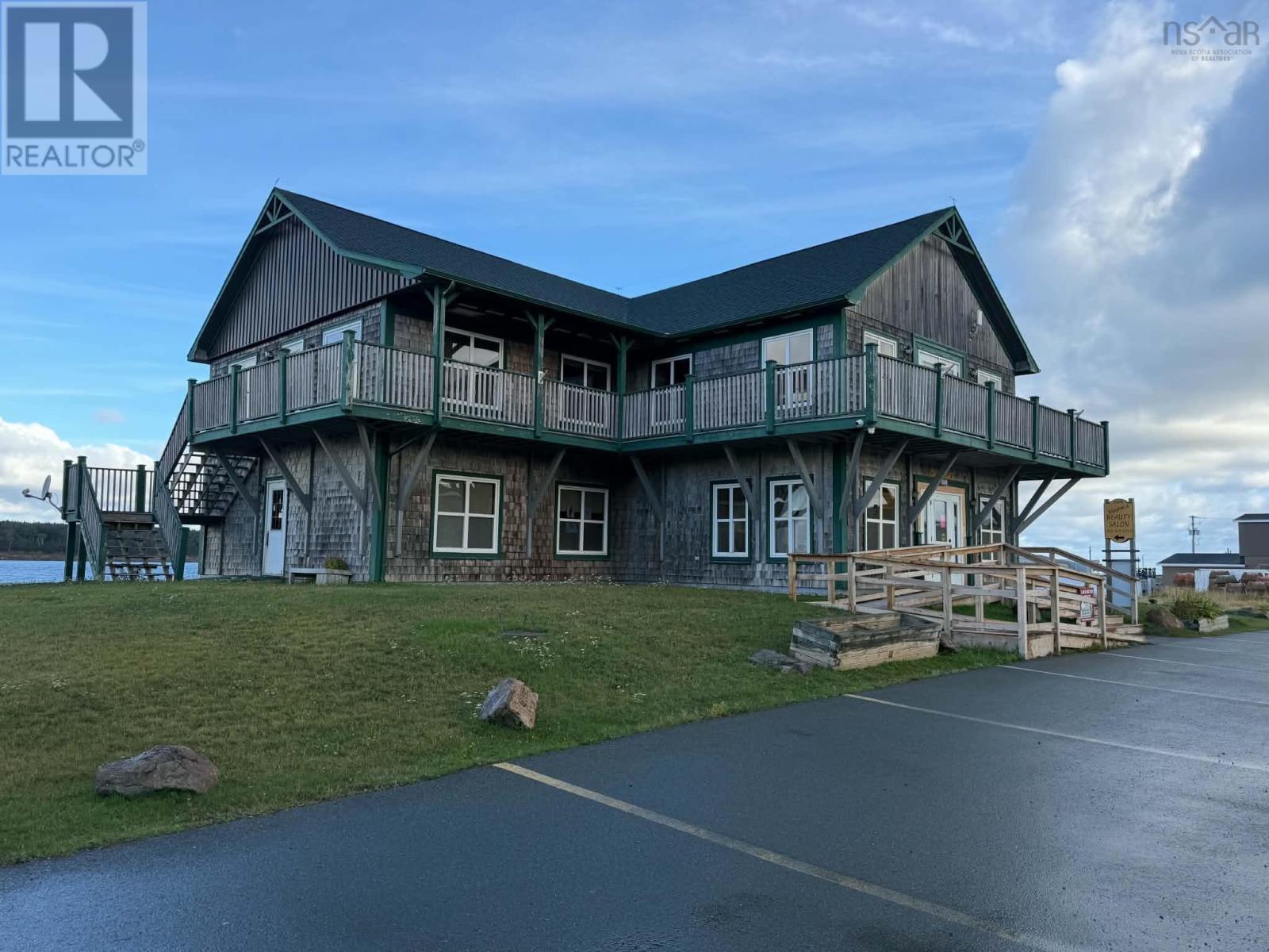 15359 Cabot Trail, Chéticamp — photo 3