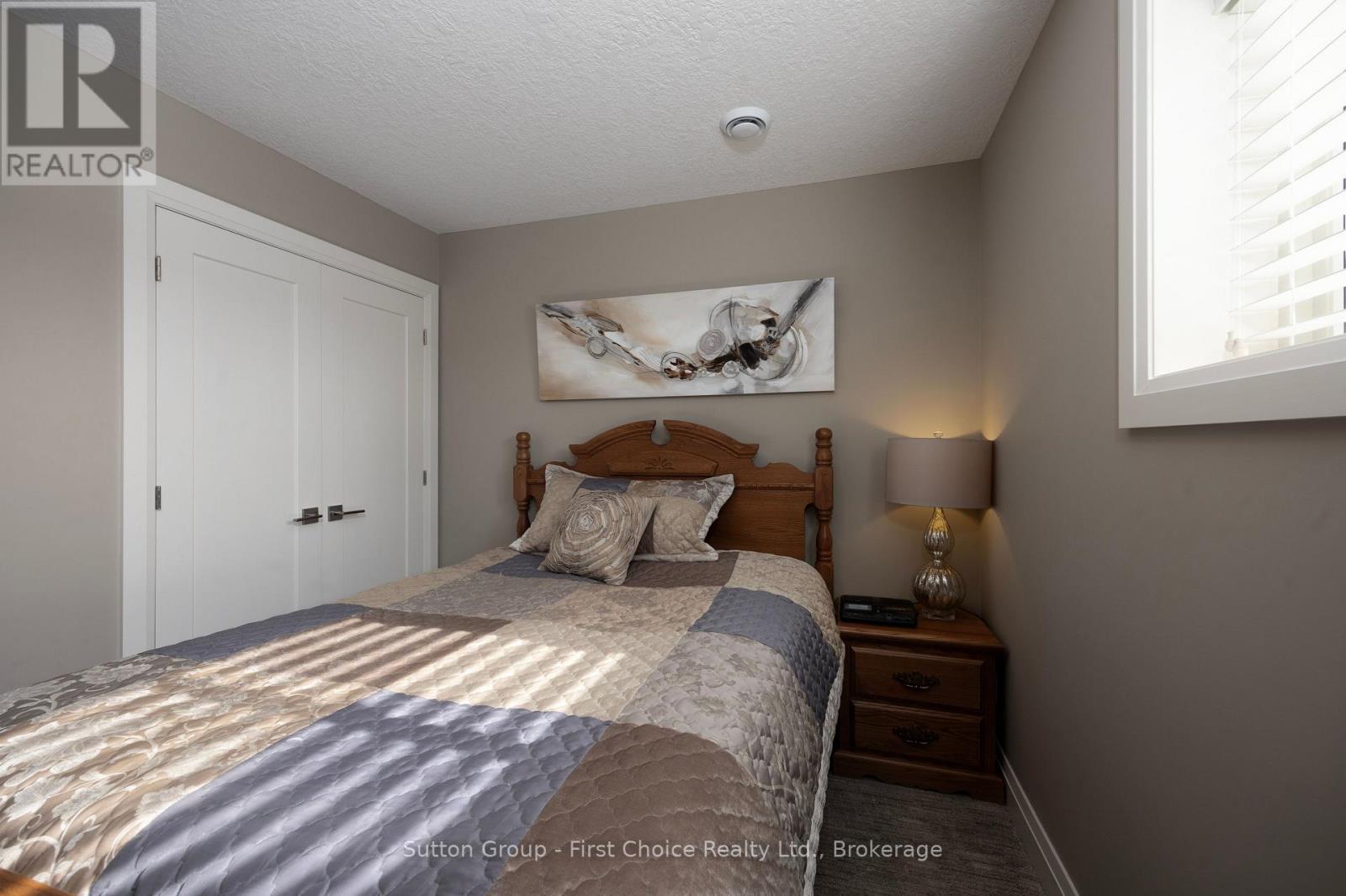 7 CULLITON STREET - 36