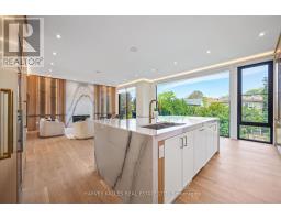 449 Elm Road, Toronto, ON M5M3W8 Photo 18