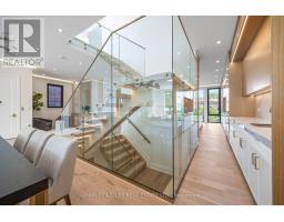 449 Elm Road, Toronto, ON M5M3W8 Photo 20