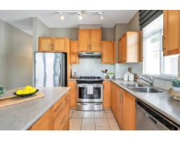 33 15188 62a Avenue, Surrey, BC V3S1W7 Photo 8