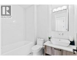 Kitchen - 16 Sunvalley View, Cochrane, AB T4C0X8 Photo 6