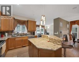 4pc Bathroom - 77 Saddleland Drive Ne, Calgary, AB T3J5J3 Photo 6