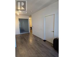 1019 - 38 Honeycrisp Crescent, Vaughan, ON L4K0M8 Photo 11