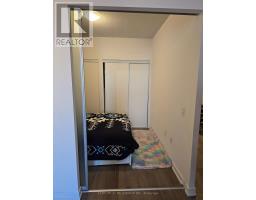 1019 - 38 Honeycrisp Crescent, Vaughan, ON L4K0M8 Photo 17