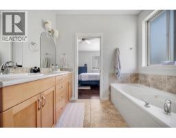 2533 Copper Ridge Drive, West Kelowna, BC V4T2X6 Photo 22