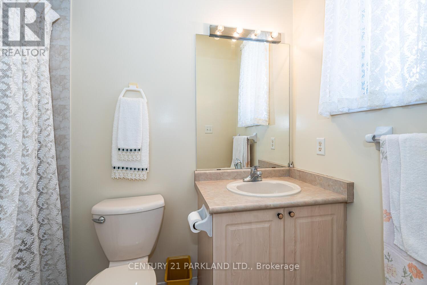 85 CANOE AVENUE - 16