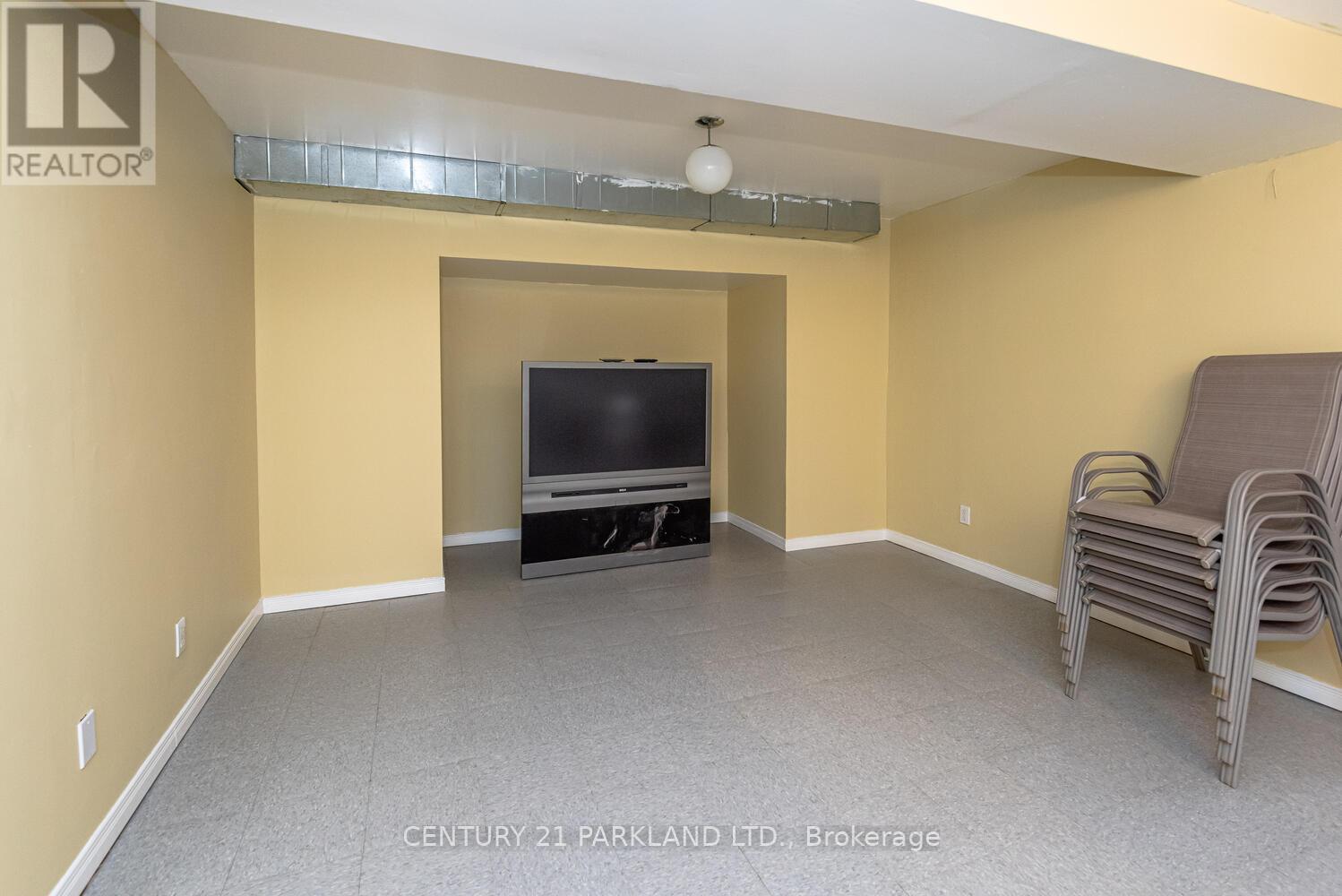 85 CANOE AVENUE - 22