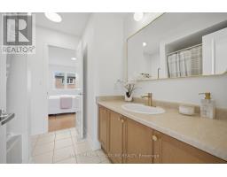 8 Farmhouse Crescent, Richmond Hill, ON L4E0K1 Photo 35