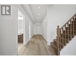 8 Farmhouse Crescent, Richmond Hill, ON L4E0K1 Photo 36