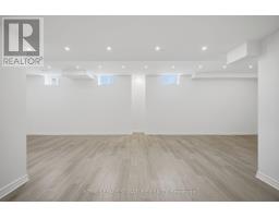 8 Farmhouse Crescent, Richmond Hill, ON L4E0K1 Photo 40