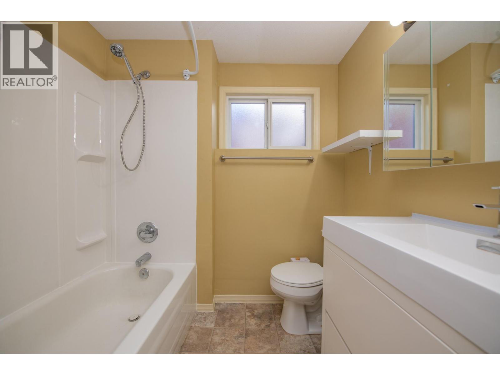4301 16th Avenue, Vernon