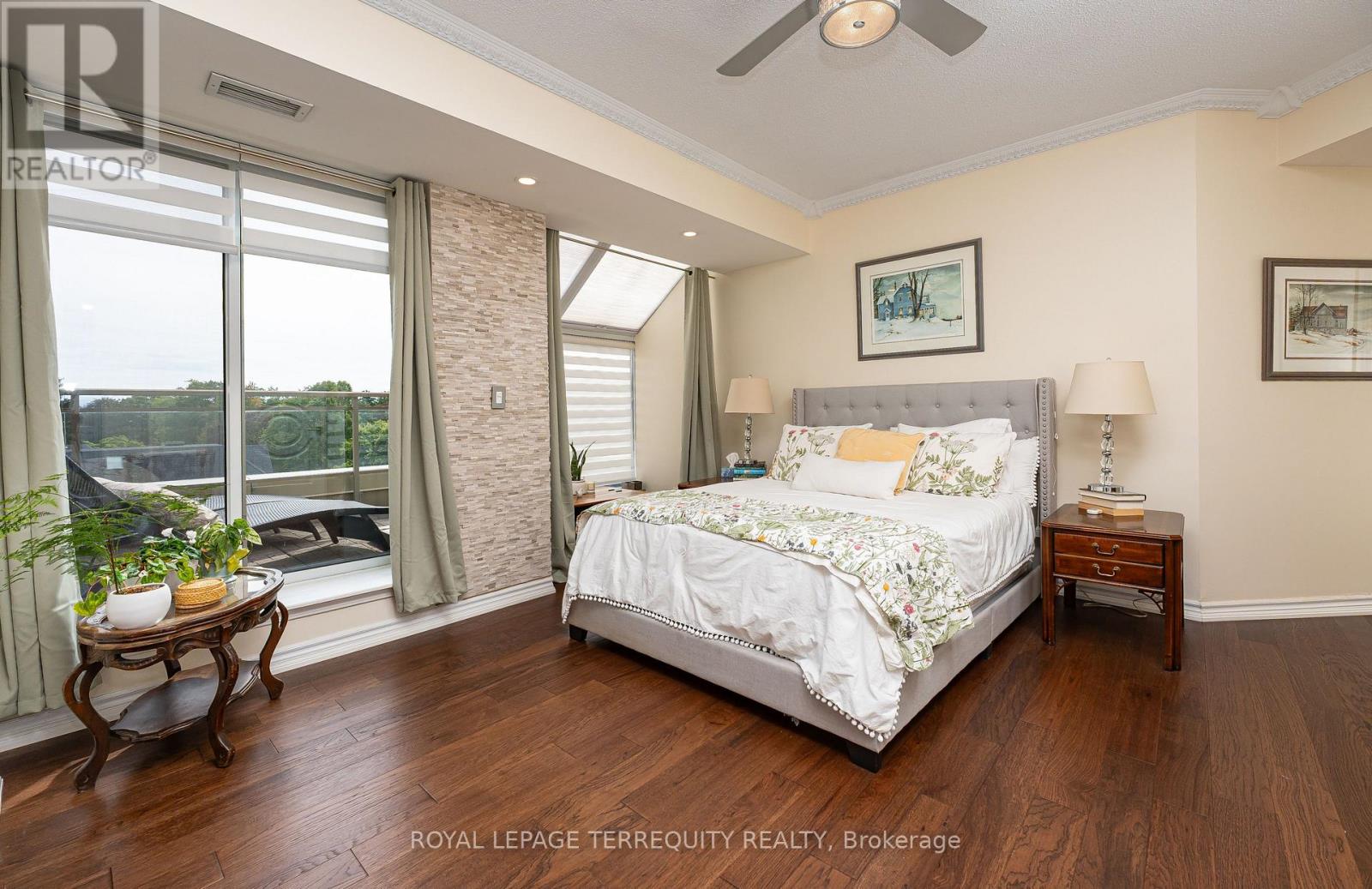 #407 935 ROYAL YORK ROAD - 20