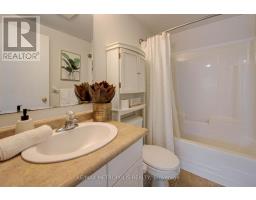 37 - 124 Gosling Gardens, Guelph, ON N1G5K6 Photo 18