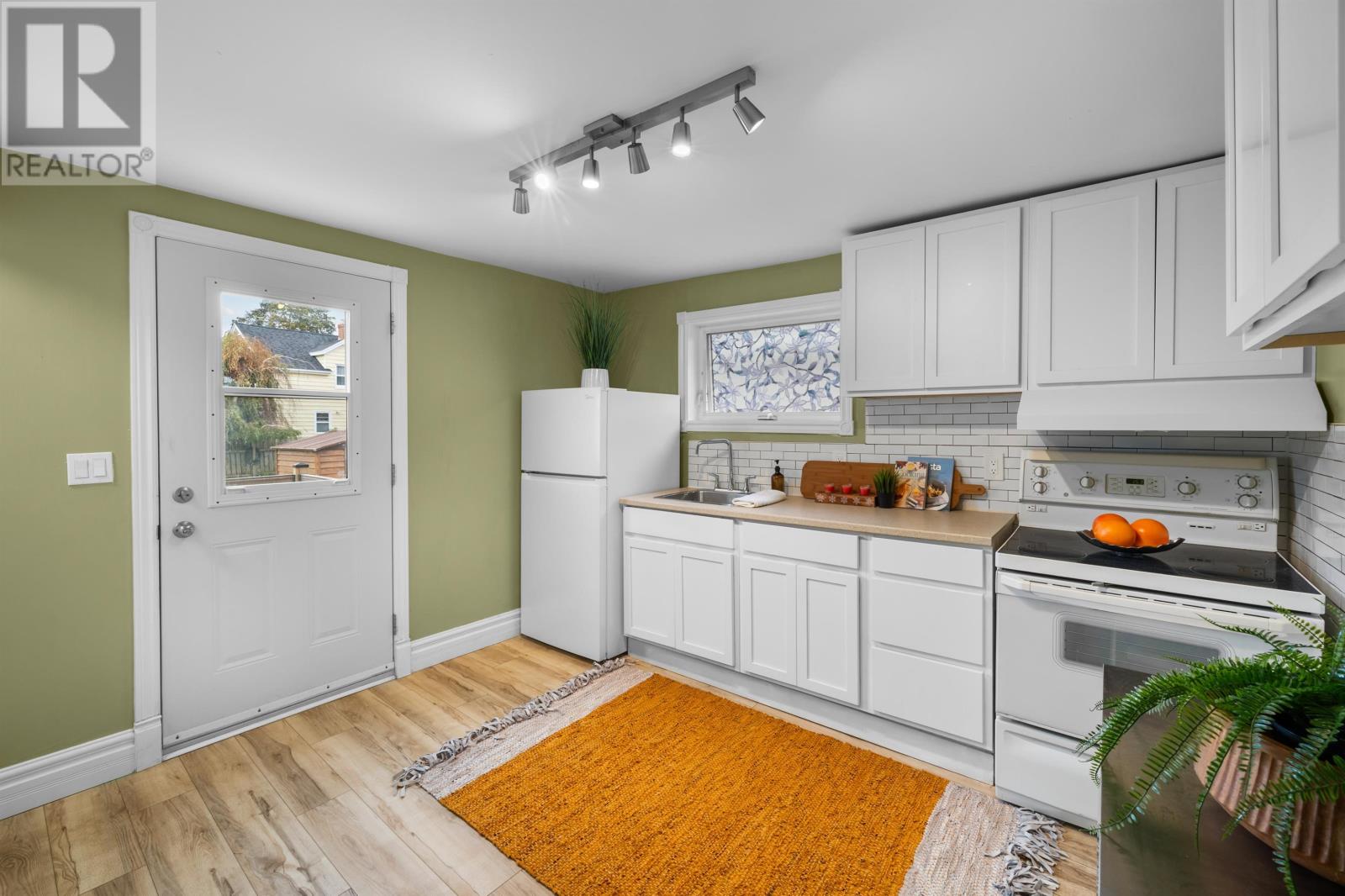 59-61 Spring Park Road - Image 16