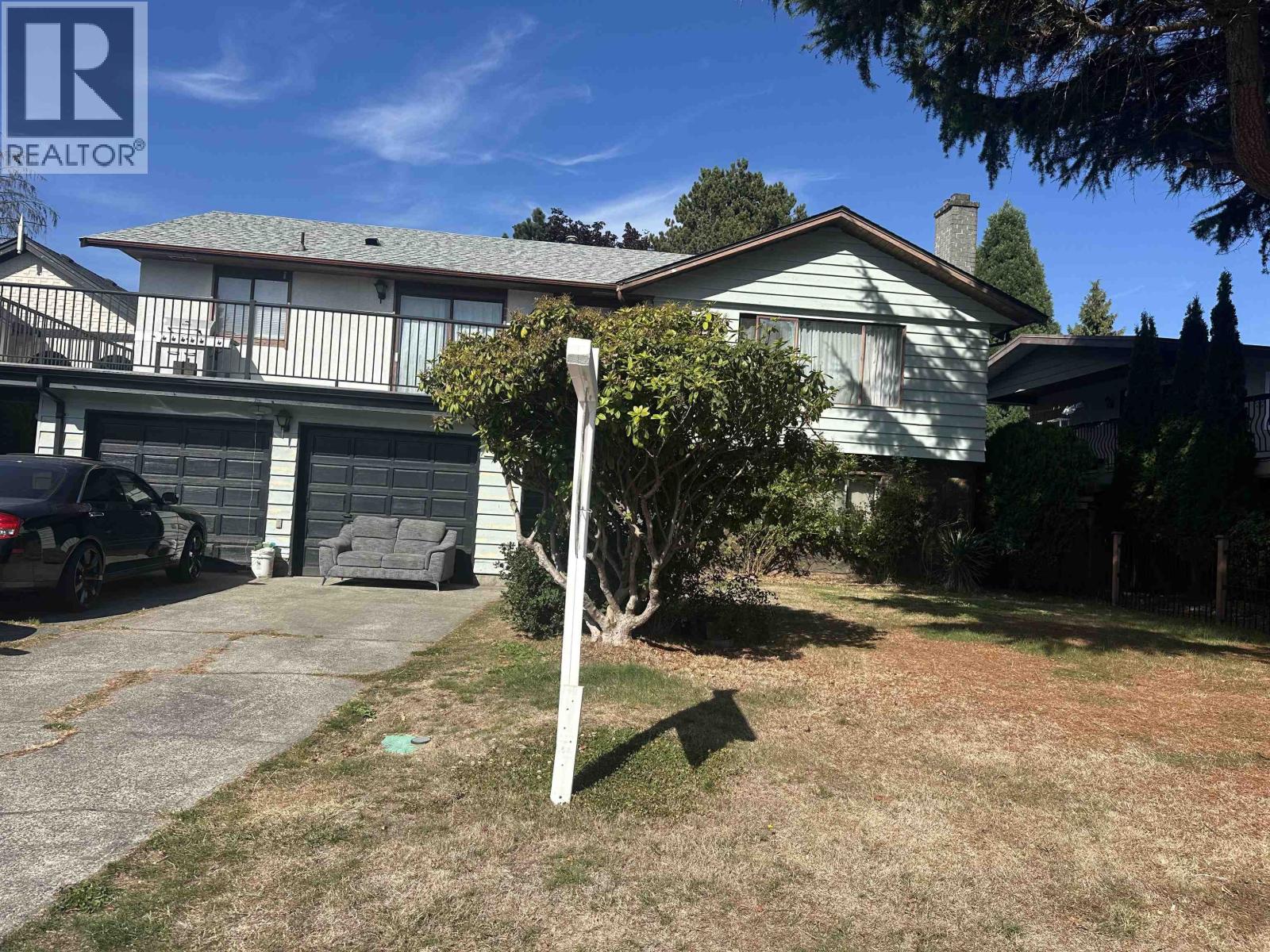 8371 LUNEN ROAD
