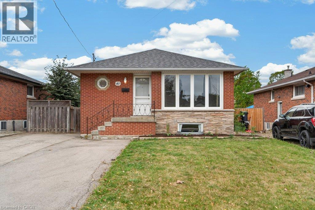 40 CLARENDON Avenue, Hamilton — photo 3