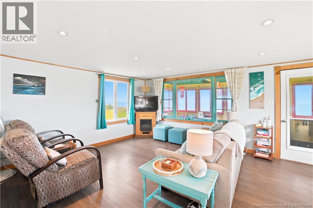 22 Harvey Shore - Image 15