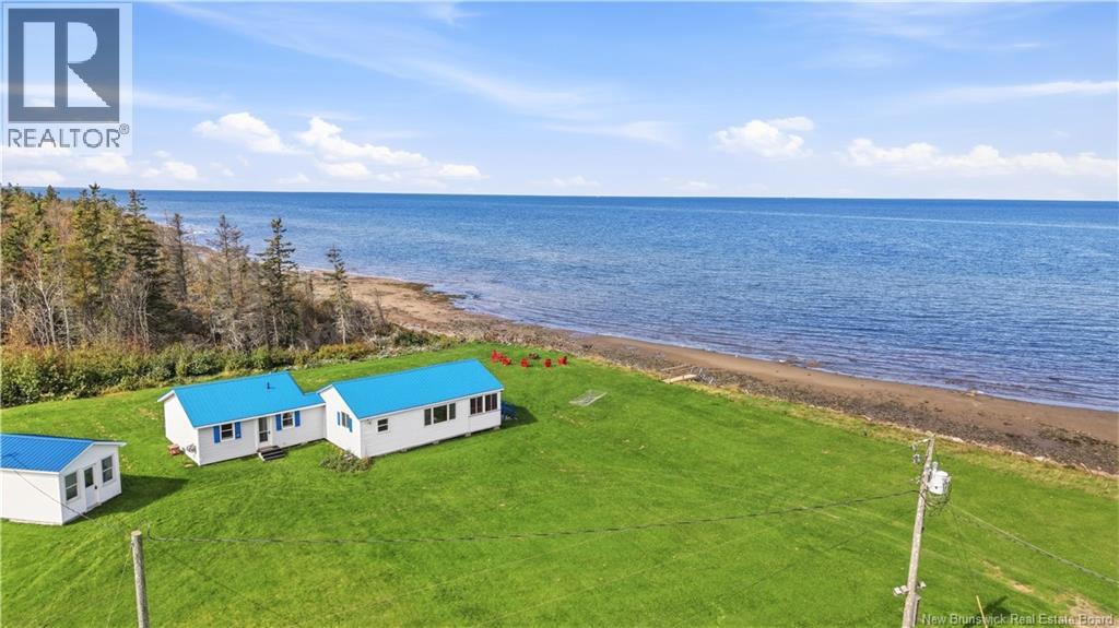 22 Harvey Shore - Image 3