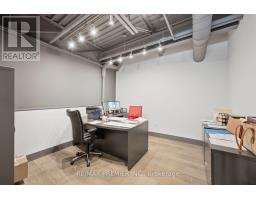 12 - 13 Kenview Boulevard, Brampton, ON L6T5K9 Photo 8
