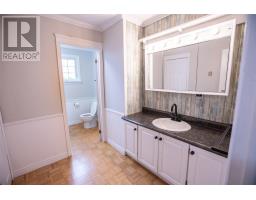 40 Bartons Road thumbnail 22