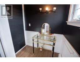 40 Bartons Road thumbnail 29