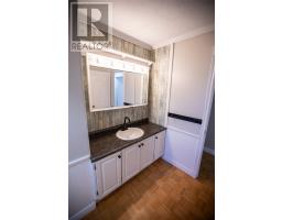 40 Bartons Road thumbnail 42