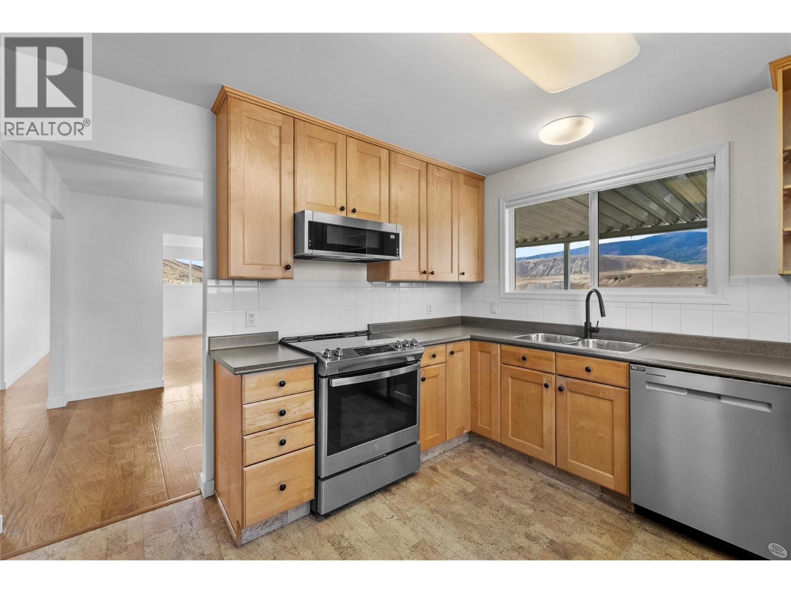 1368 Mesa Vista Drive - Image 8