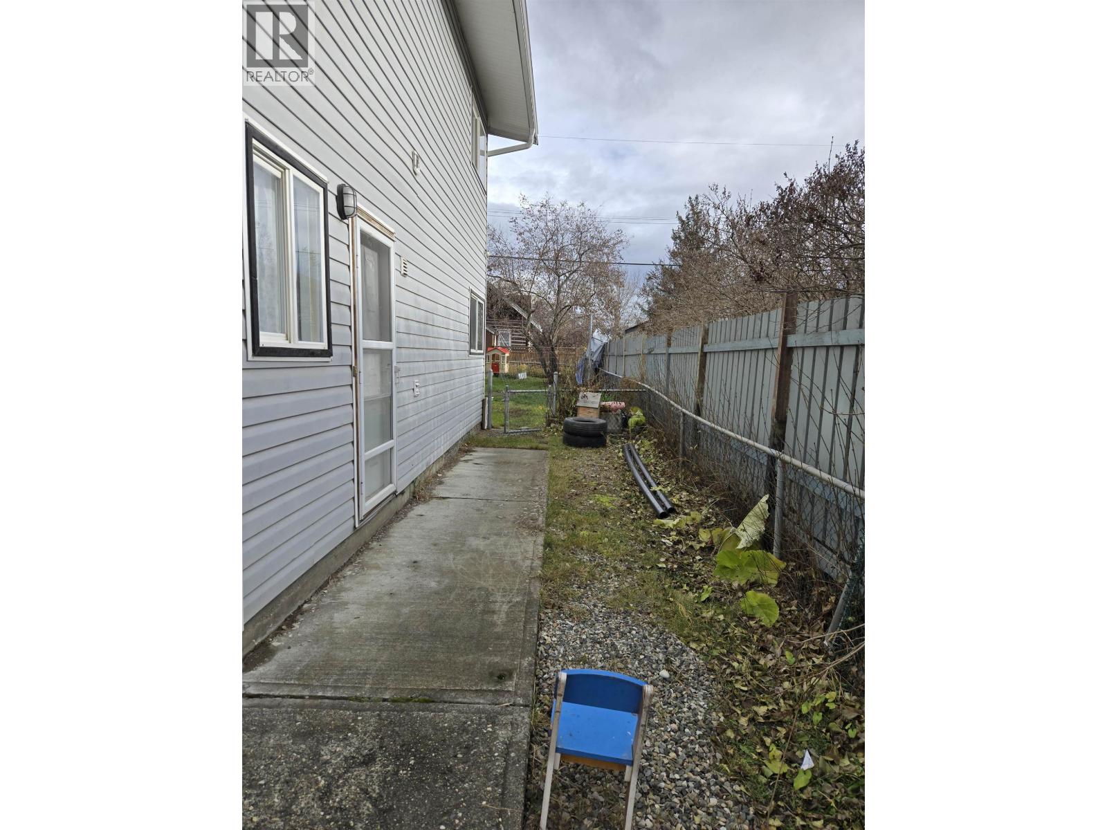 386-392 ELLIOTT STREET - 28