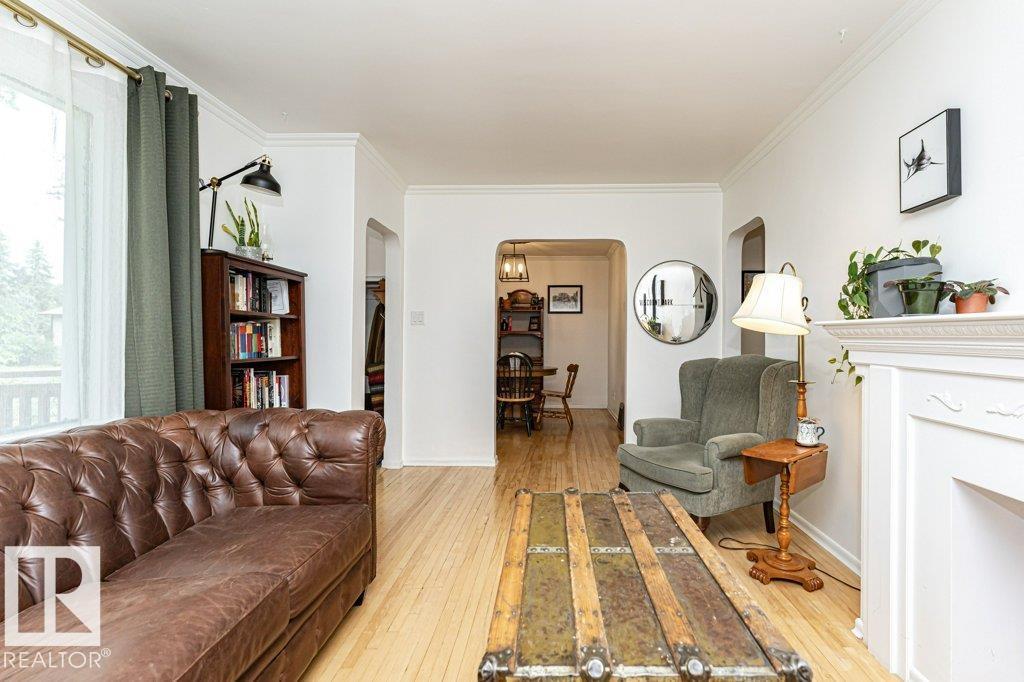 10507 67 AV NW - 10