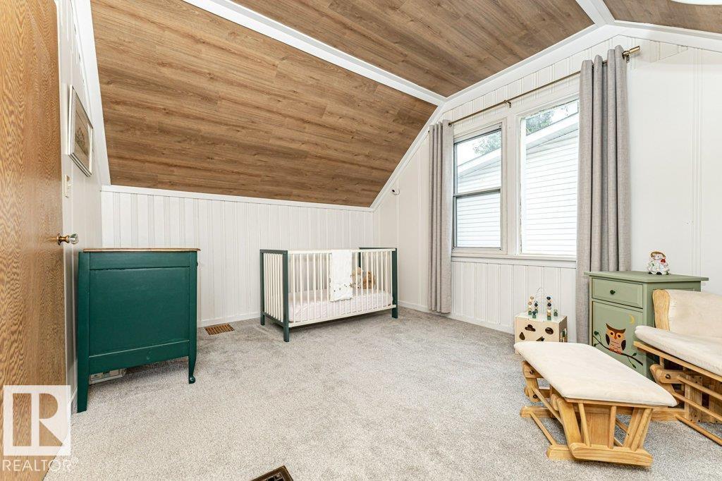 10507 67 AV NW - 26