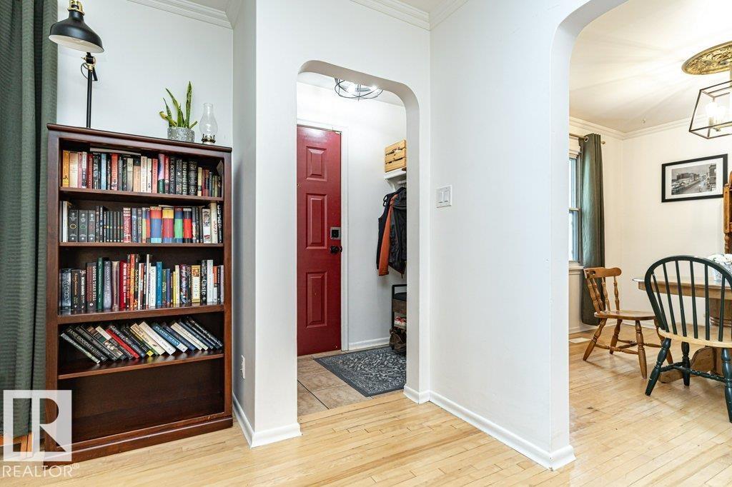 10507 67 AV NW - 4