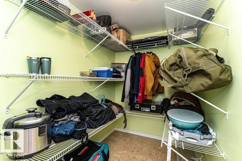 10507 67 AV NW - 39