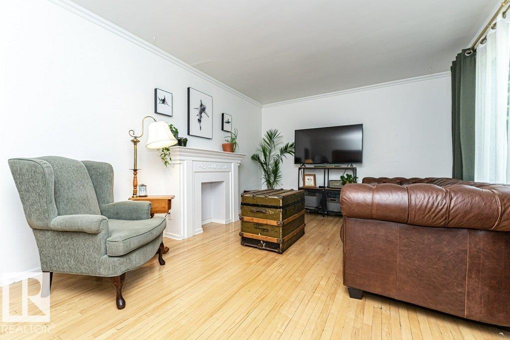 10507 67 AV NW - 5