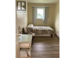 214 1E Street, photo 5