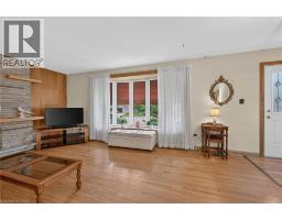 Dining room - 390 East 37th Street, Hamilton, ON L8V4B8 Photo 10