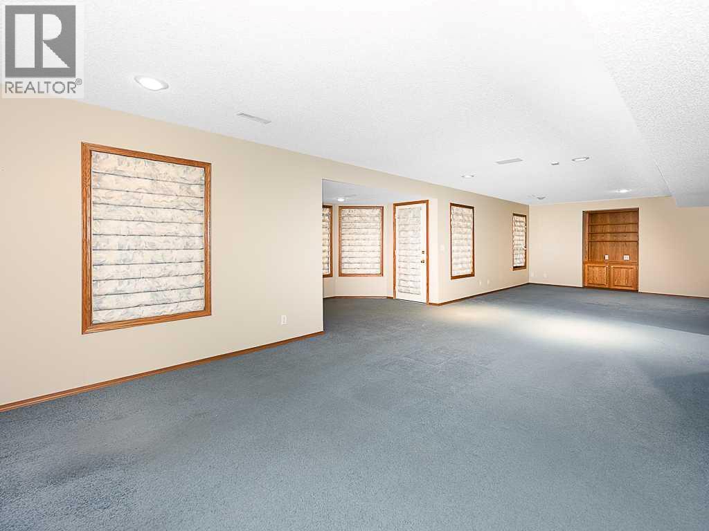 44 Straddock Crescent SW - photo 30