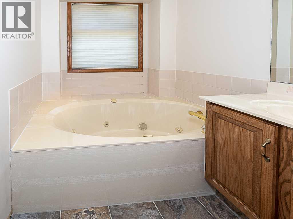 44 Straddock Crescent SW - photo 28