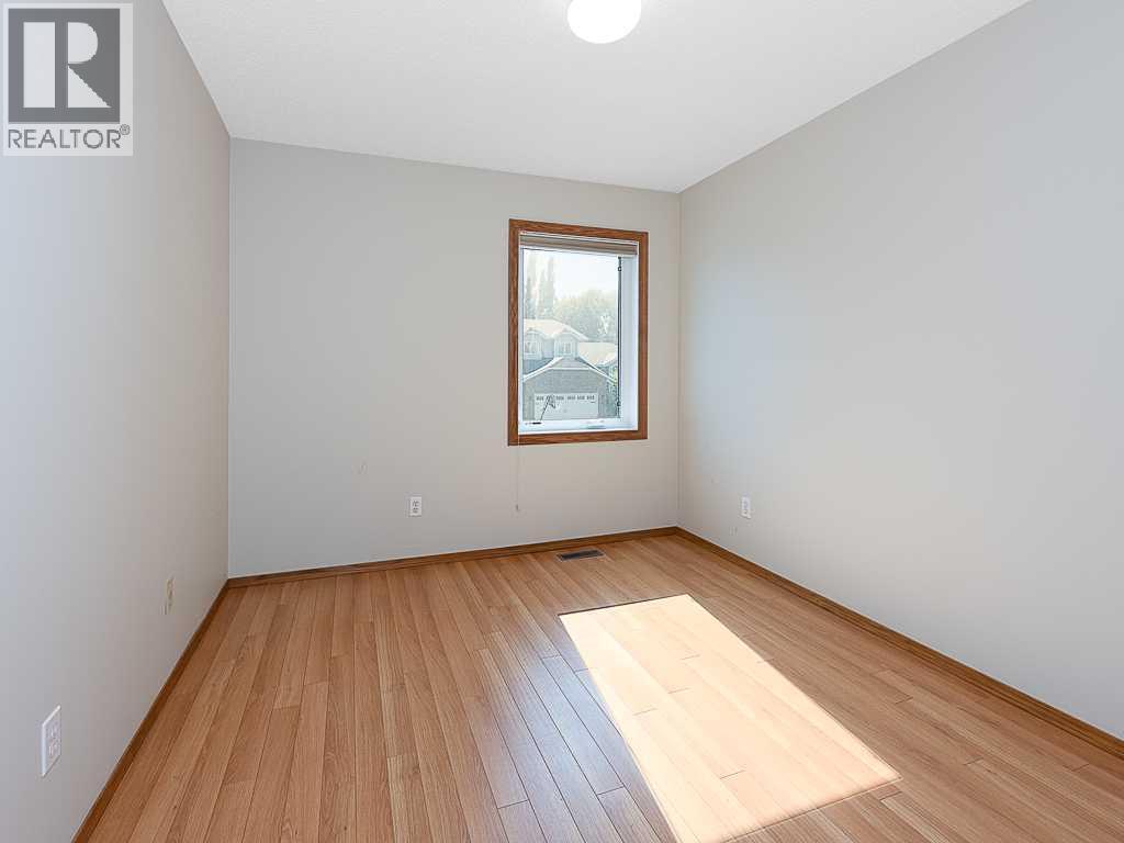 44 Straddock Crescent SW - photo 23