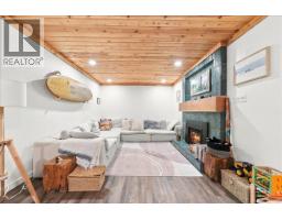 4151 Fircrest Place, North Vancouver, BC V7K3A2 Photo 24