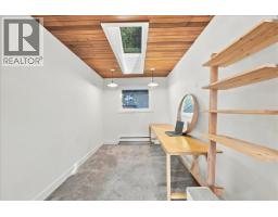 4151 Fircrest Place, North Vancouver, BC V7K3A2 Photo 17